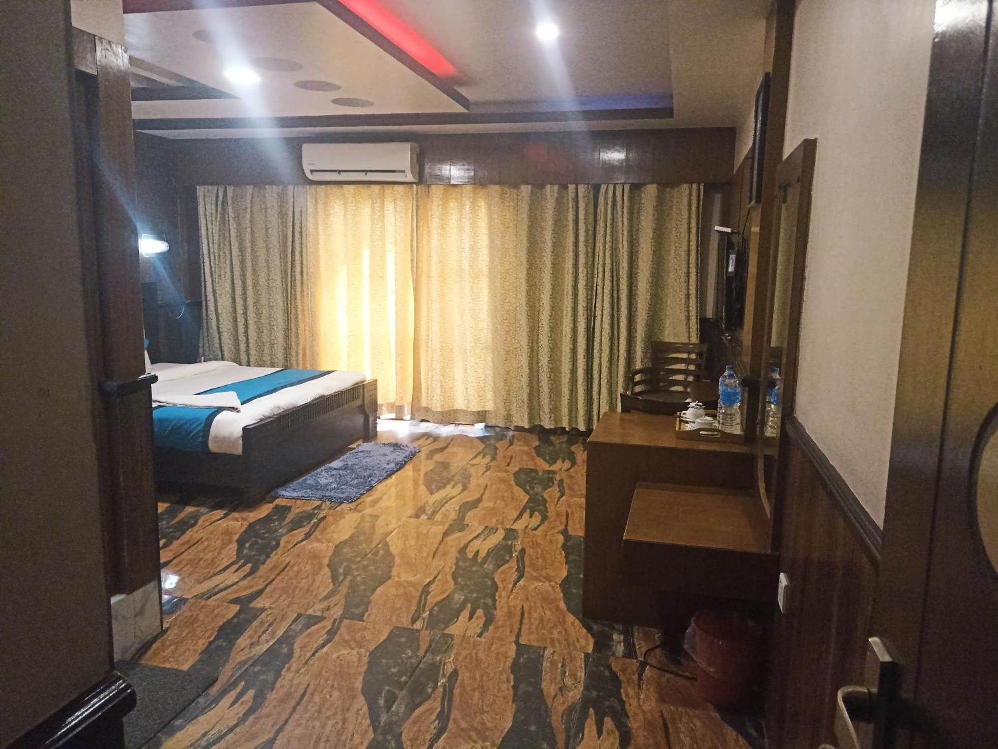 Hotel Prakash International Hetauda Стая снимка